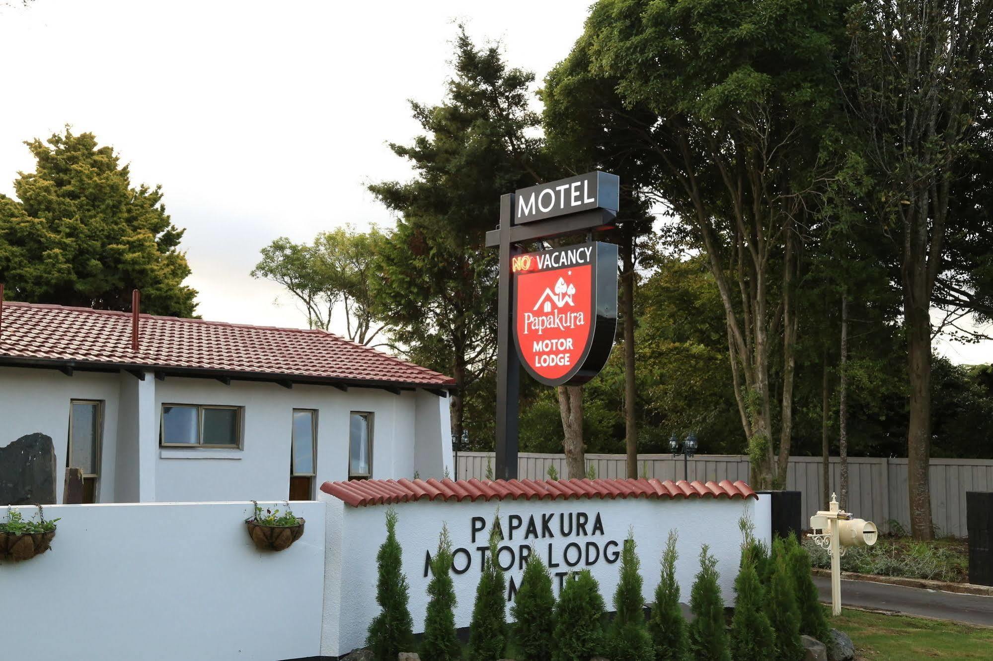 Papakura Motor Lodge & Motel Buitenkant foto